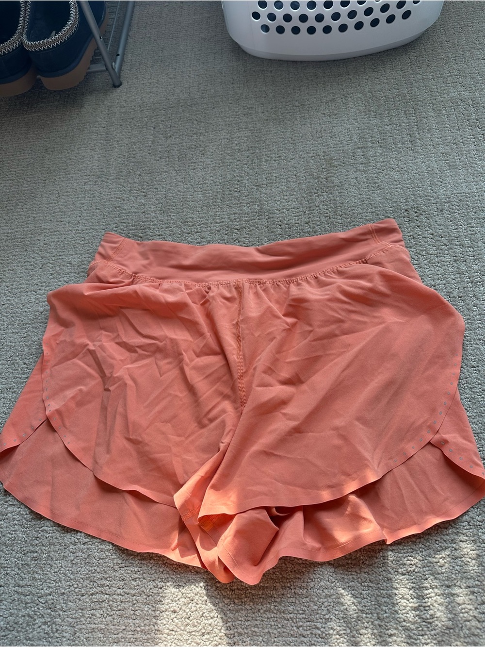Lululemon Coral Kiss Fast and Free High-Rise Classic-Fit 3” Shorts Size 10 - Picture 4 of 4